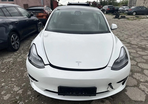 Tesla Model 3 cena 67700 przebieg: 35000, rok produkcji 2021 z Nysa małe 79